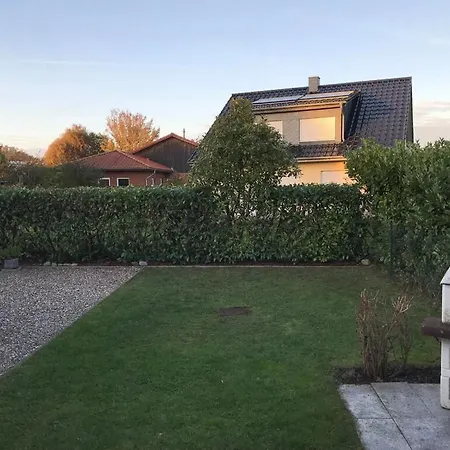 Σπίτι διακοπών Sauve In With Fenced Garden *