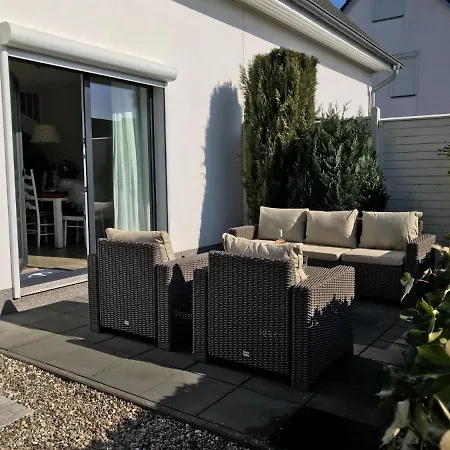 Holiday home Sauve In With Fenced Garden *